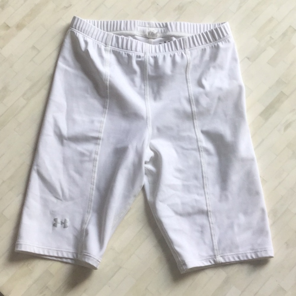 Under Armour white womens SM compression shorts